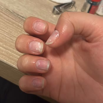 Selin Beauty Center Güzellik Merkezi İşlem Yapmayı Bilmeyen İnsanlar Yüzünden Mağdurum!