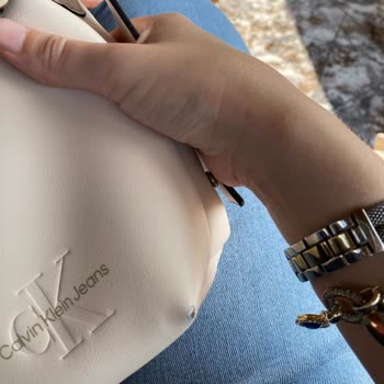 Calvin Klein 1 Ay Olmadan Canta Deri Atması