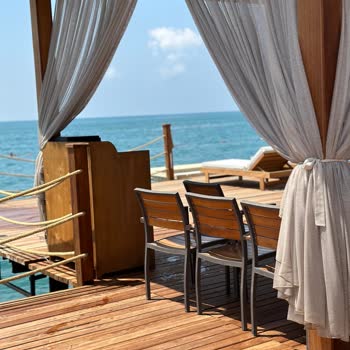 Titanic Deluxe Lara İskele Hizmet Sorunu