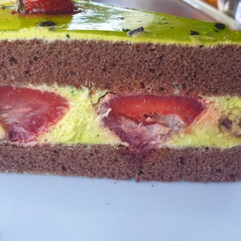 Dilek Pastanesi Küflenmiş Gıda Sorumsuz Personel