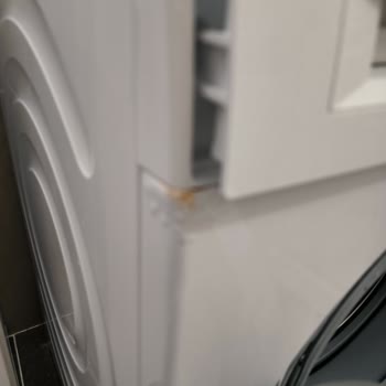 Bosch Çamaşır Makinesi Sıvı Sızdırma