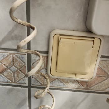 Ares Dream Hotel, Hayatımın Hatası.