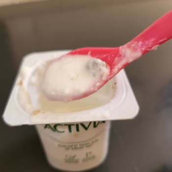Activia Yoğurt İçerisinden Kıl Çıktı