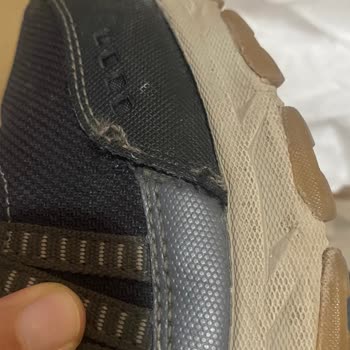 Skechers Ayakkabının Dikişleri Sökülüyor Açılma Yapıyor