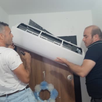 Beko Hatalı Montaj Büyük Dübele İnce Vida Atmış Lar
