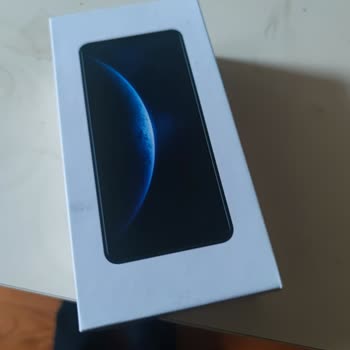 Reeder Sim Tepsisi Çatladı