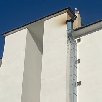 Çevre, Şehircilik Bakanlığı İzinsiz Lokanta Bacası Ve Bacadan Çıkan Dumanın Eve Basması