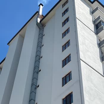 Çevre, Şehircilik Bakanlığı İzinsiz Lokanta Bacası Ve Bacadan Çıkan Dumanın Eve Basması