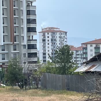 Çevre, Şehircilik Bakanlığı İzinsiz Lokanta Bacası Ve Bacadan Çıkan Dumanın Eve Basması