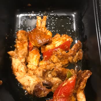 Tavuk Dünyası Yemekte Kıl Çıkması
