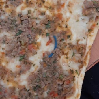 Neco Kebap Bahçelievler Aldığım Ürünün İçinden Lastik Çıktı