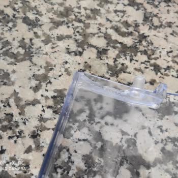 Beko Buzdolabının Buzluk Kısmında Bulunan Kapağın Kırılması