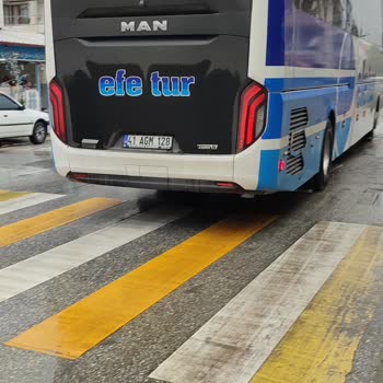 Efetur Her Yerde Durdu