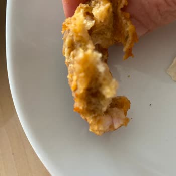 Cajun Corner Aldığım Menü Yarısı Harç Yarısı Tavuk Koymuşlar