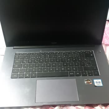 Huawei Matebook Ekran Açılmıyor