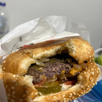 DM Burger Amasya Çiğ Hamburger Köftesi