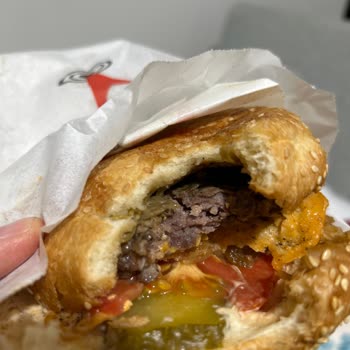DM Burger Amasya Çiğ Hamburger Köftesi