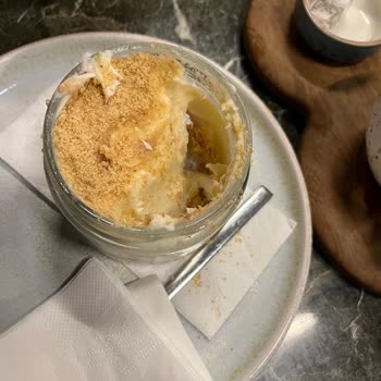 Tuva Çamlıca Kafe Müşteri Seçmek, Yemediğim Tatlının Paket Yapılması İçin Ücret Talebi.