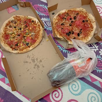 Domino's Pizza Törekent ( Gökçek Mahallesi ) Hem Laubali Hem Buz Gibi