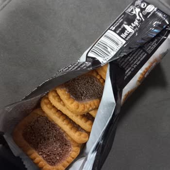 Eti Gıda Eti Burçak Çikolatasını Üstü Küflenmiş Gibi