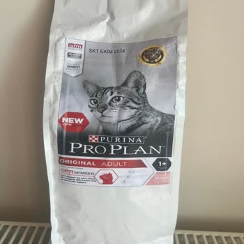 Hepsiburada Sitesinden Alınan Kedi Maması