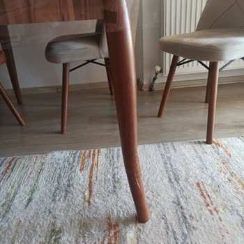 Lilyum Masa Sandalye Lilyum_masa Ürününün Arkasında Durmuyor