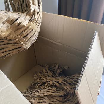 Emsan Mutfak Karaca Boş Koli Gönderdi