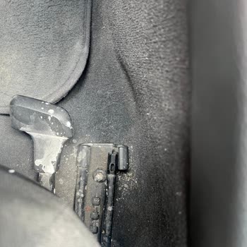 Würth Arabamın İçi Yıkanmamış.