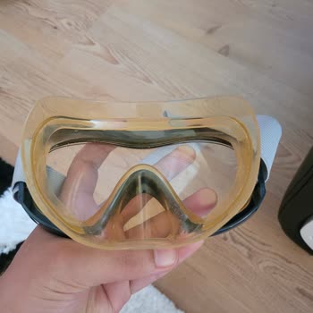 Decathlon Subea Dalış Gözlüğü Ve Şnorkel Sararması