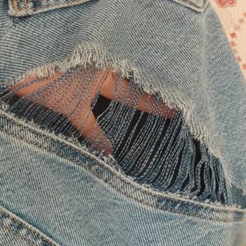Mavi Jean 5 Saatte Yırtılması