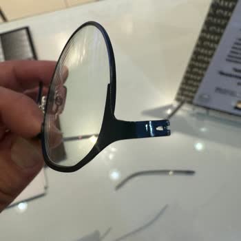 Emo Optik Değişime Razı Olmadı