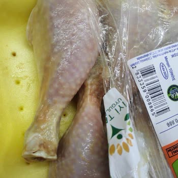 Migros Tavuk Ve Peynir Kokuyor.