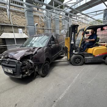 RS Servis Araç Serviste Bekliyor