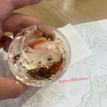 Cakes And Bakes Cakes & Bakes De Üründeki Olmayan Çilek