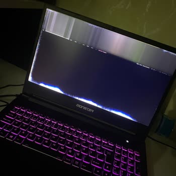 Monster Notebook Bilgisayar Ekranı Sorunu