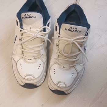 Nike Poor Quality And Flimsy Shoes, Their Sneakers Won't Last