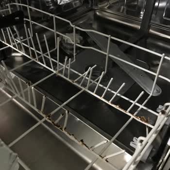 Arçelik 6230 Ht Bulaşık Makinesi Sepet Paslanma Sorunu.