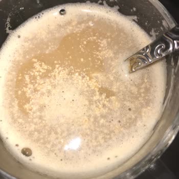 Starbucks' Cafe Latte Fails to Impress