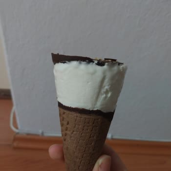 Algida Cornetto Kusurlu Dondurma!