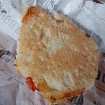 Arı Börek Trendyol Yemekten Sipariş Verdiğim Ürün Çiğ Gelip Red Edilmesi