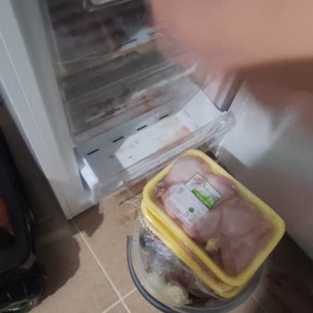 Uğur Soğutma Uğur 7238 Dikey Derin Dondurucu