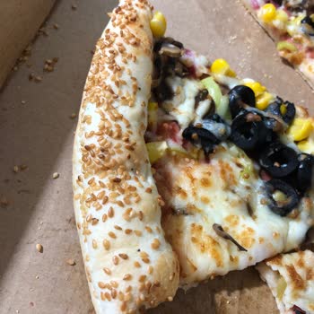 Little Caesars Pişmemiş Nefis Kenar