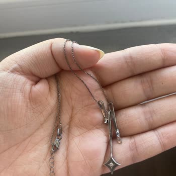 Maltepe Piazza AVM Kutusunda Duran Ürünün Kararması