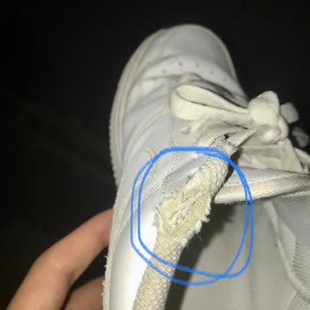Sneaks Up Kusurlu Ürünün Bize Mal Edilmesi