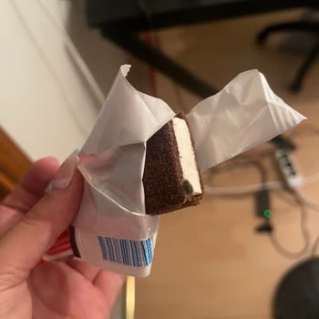 Kinder Süt Dilimi Küflü