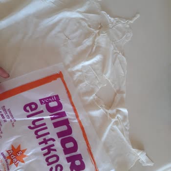 Onur Markette Pınar El Yufkalarının Parçalanmış Yufkaları