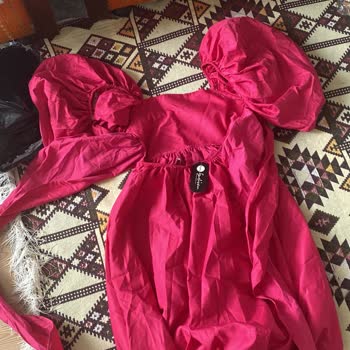 By Melis Butik Görseldeki Ürünle Alakası Olmayan Ürün!