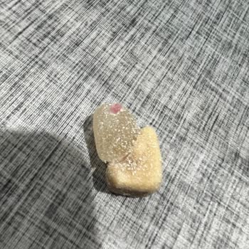 Haribo Ekşi Solucan Jelibondan Ne Olduğu Belirsiz Ürün Çıktı