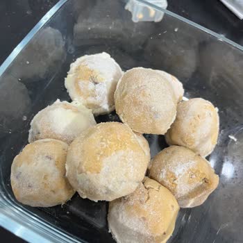 Efi Badem Kurabiye Kutusunun İçindeki Ürünlerin Bozuk Çıkması!