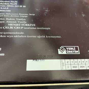 Efi Badem Kurabiye Kutusunun İçindeki Ürünlerin Bozuk Çıkması!